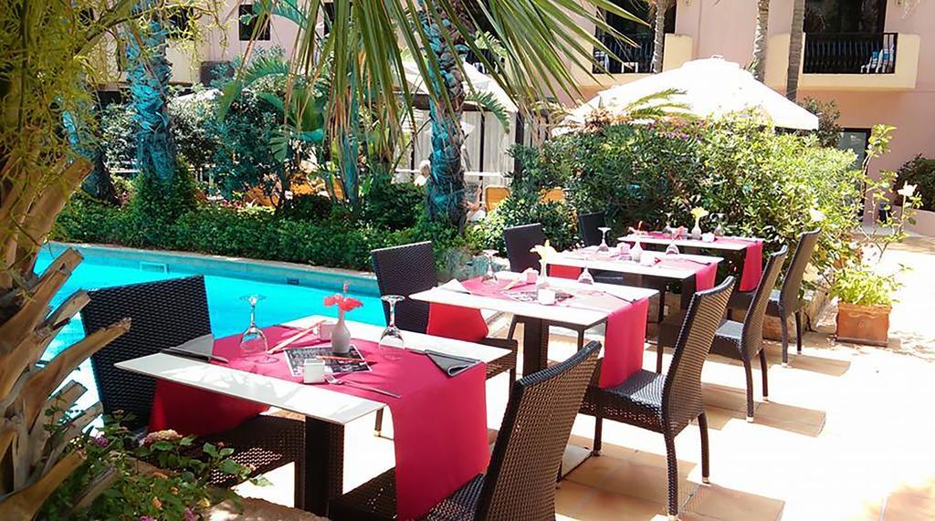 Fortina Spa Resort Sliema Ngoại thất bức ảnh The pool at the hotel