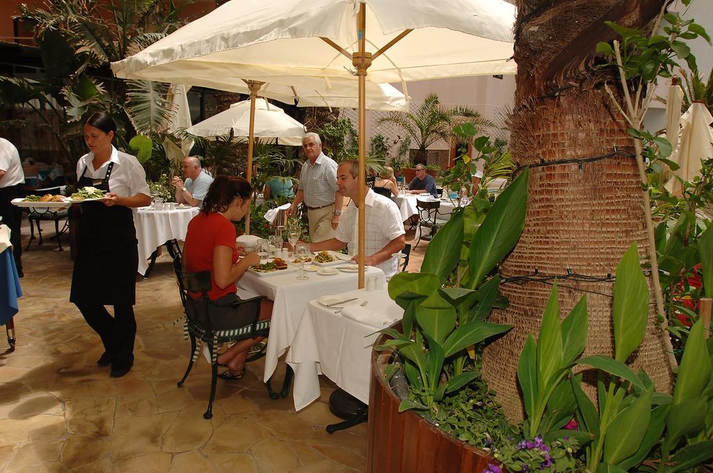 Fortina Spa Resort Sliema Ngoại thất bức ảnh The restaurant at the Hotel El Dorado