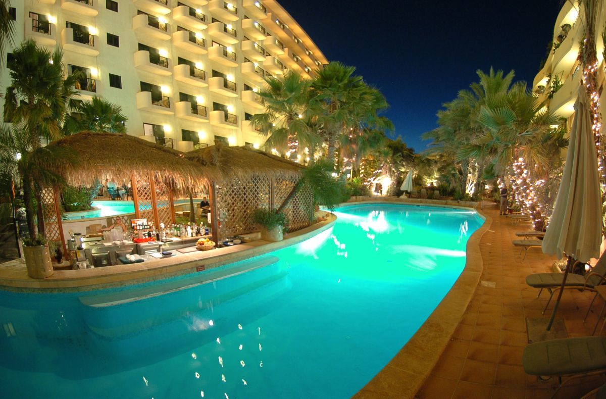 Fortina Spa Resort Sliema Ngoại thất bức ảnh The pool at the Hilton Sharm El Sheikh