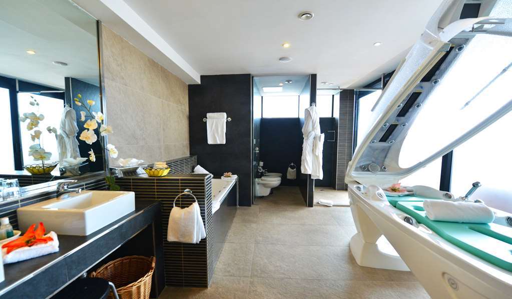 Fortina Spa Resort Sliema Ngoại thất bức ảnh Bathroom