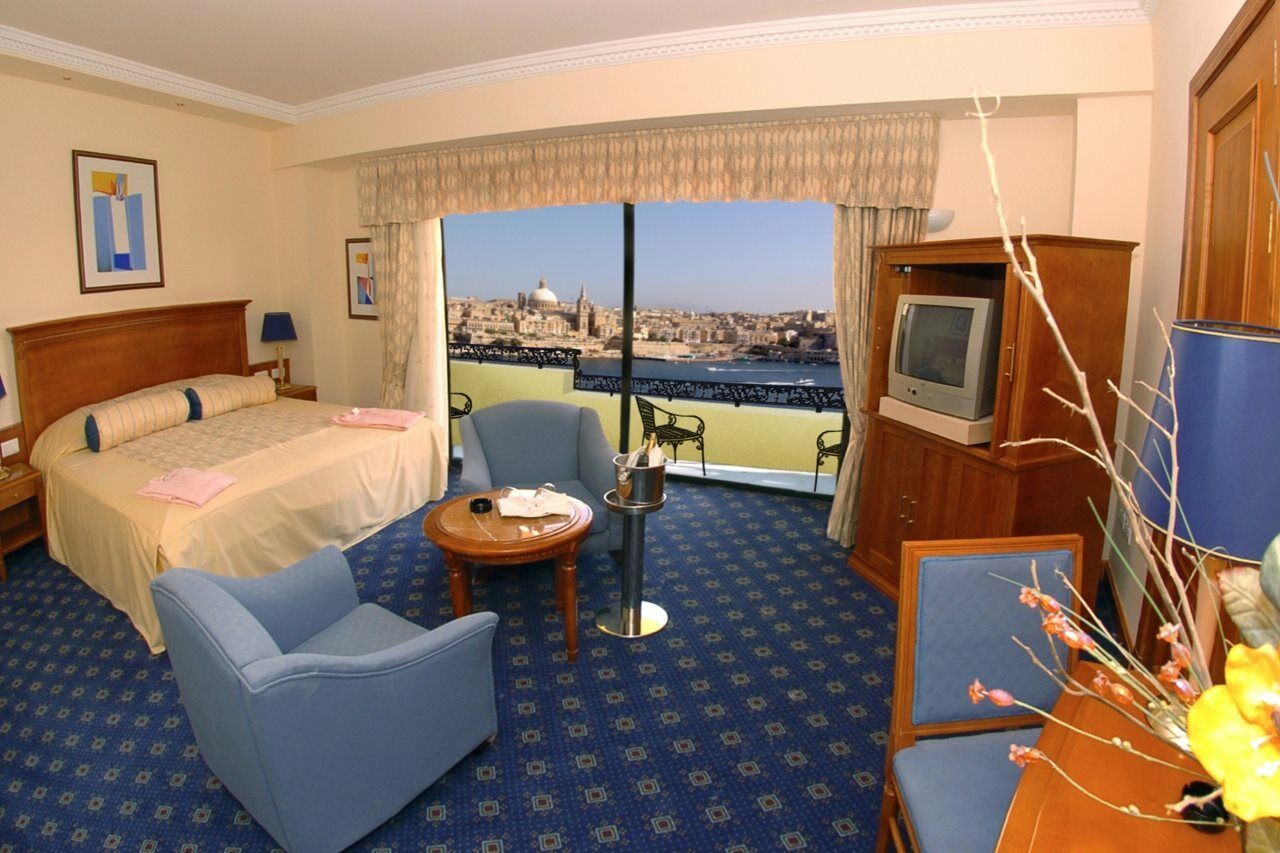 Fortina Spa Resort Sliema Ngoại thất bức ảnh A room at the Phoenicia